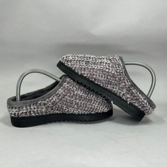 Dearfoams Women's Size 6 Gray Slippers - Picture 8 of 12
